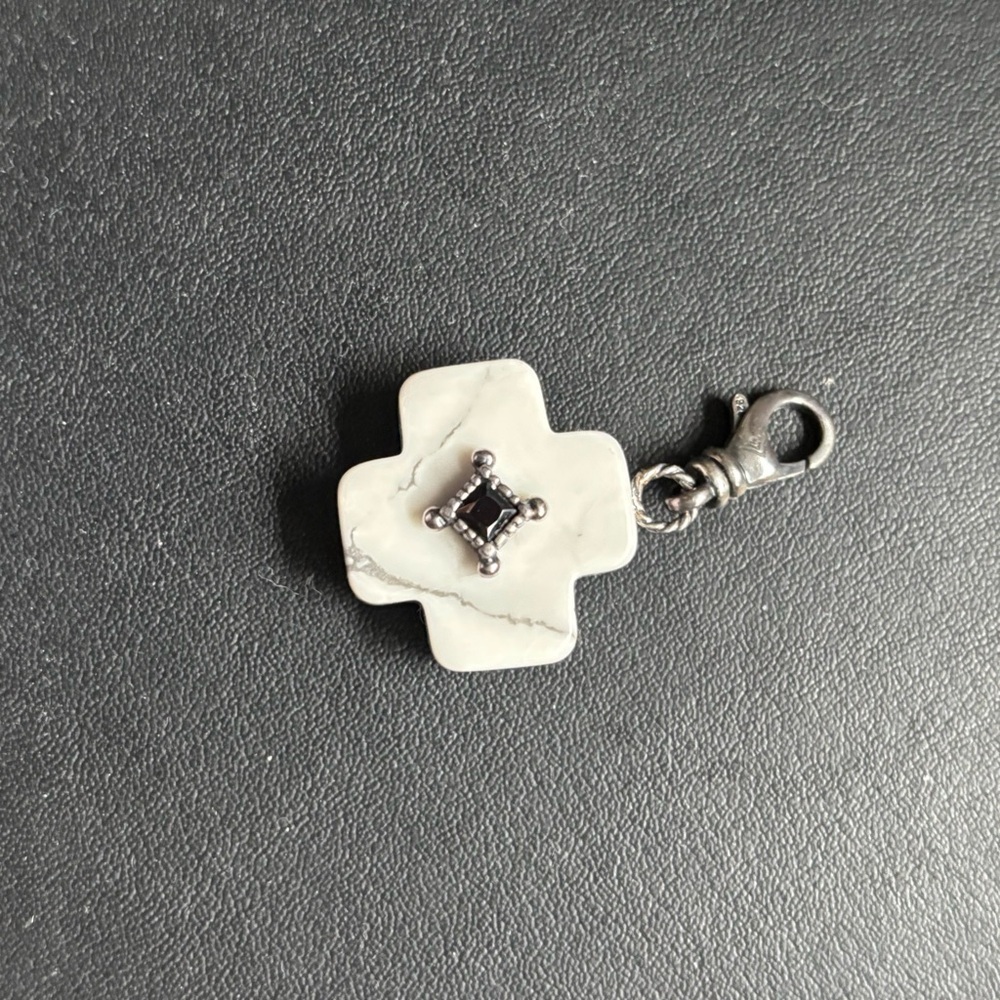 Silpada ‘Faith Love’ White and Silver Cross Pendant- Howlite cz .925 Sterling